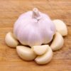 Whole garlic and split garlic.